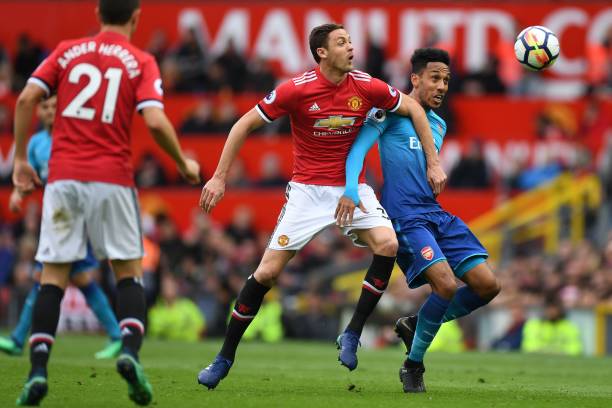 而更加璀璨 而更加璀璨